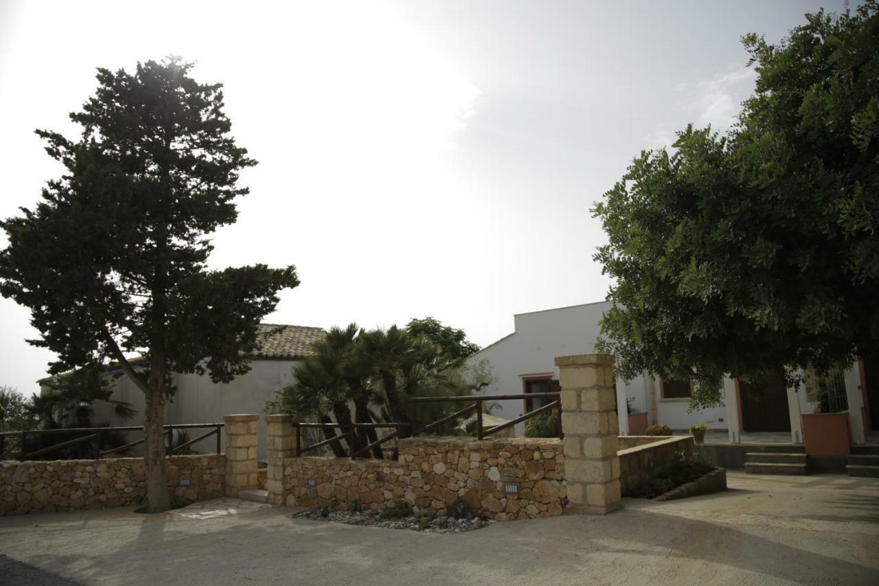 הוילה קוסטונאצ'י Antico Casale Sul Mare מראה חיצוני תמונה