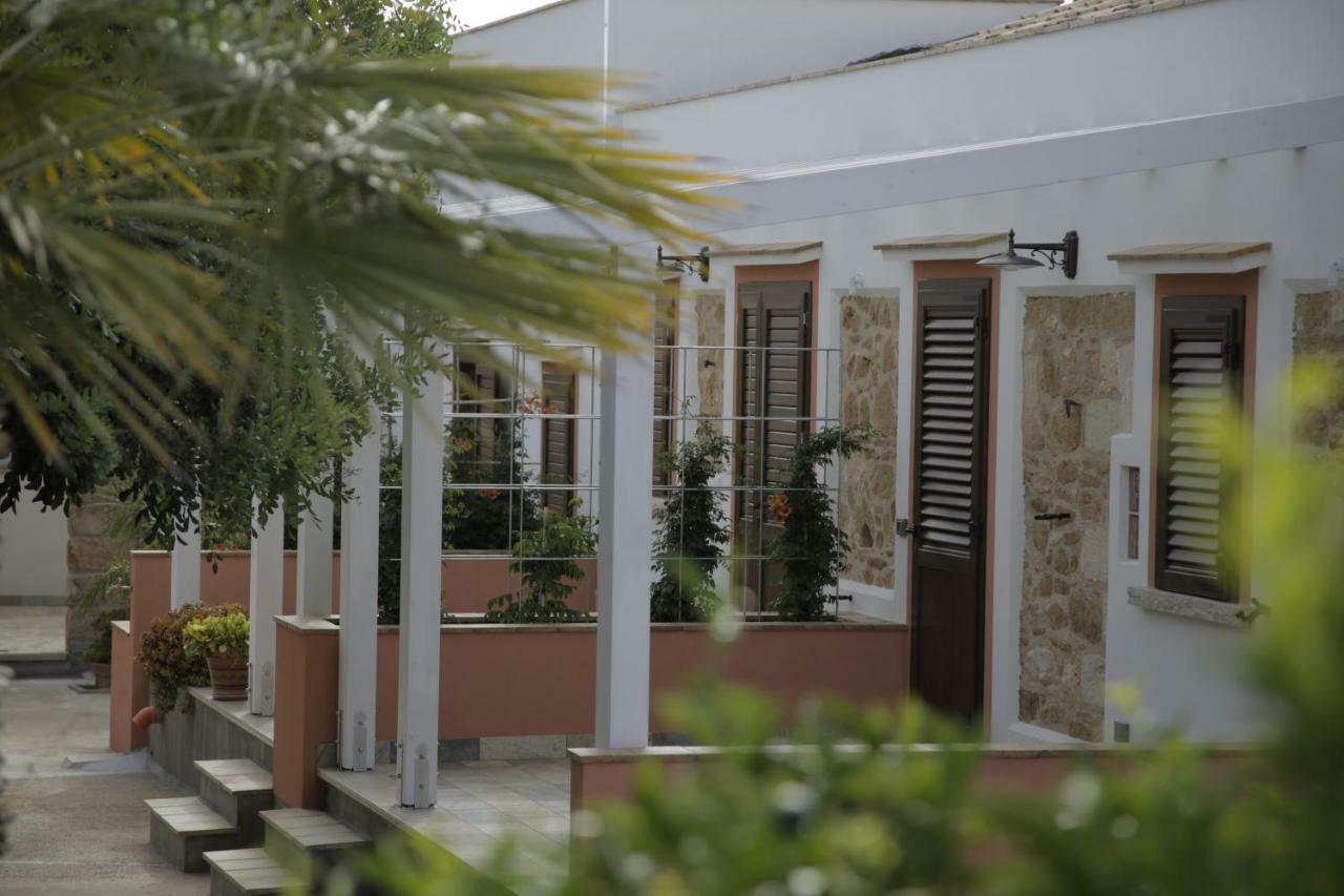 הוילה קוסטונאצ'י Antico Casale Sul Mare מראה חיצוני תמונה