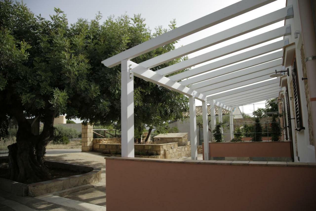 הוילה קוסטונאצ'י Antico Casale Sul Mare מראה חיצוני תמונה