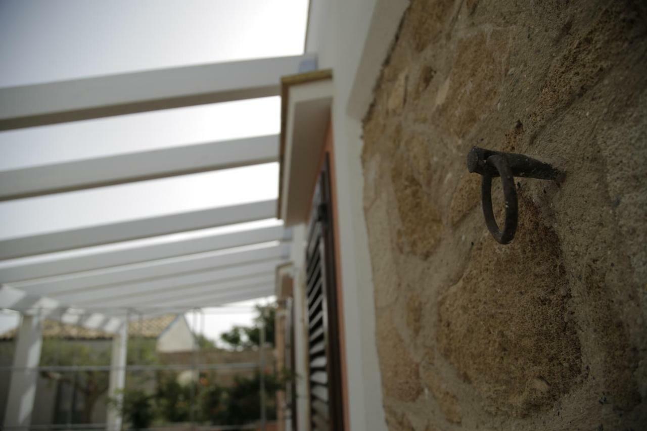 הוילה קוסטונאצ'י Antico Casale Sul Mare מראה חיצוני תמונה