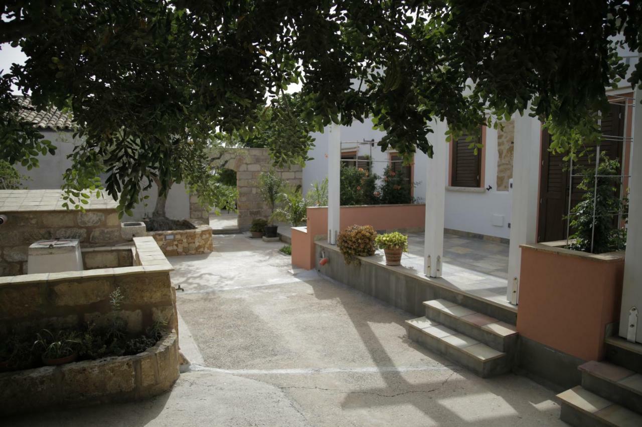 הוילה קוסטונאצ'י Antico Casale Sul Mare מראה חיצוני תמונה