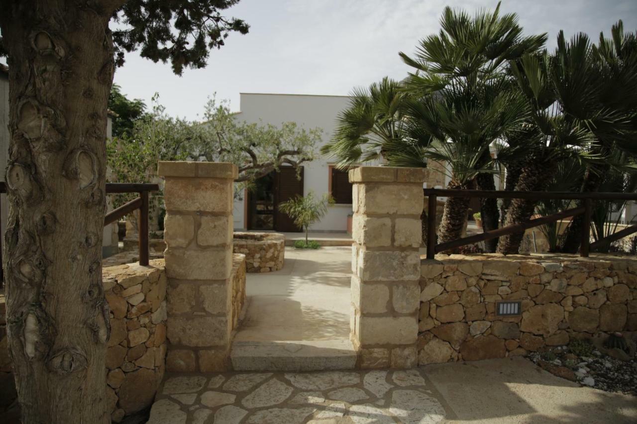 הוילה קוסטונאצ'י Antico Casale Sul Mare מראה חיצוני תמונה