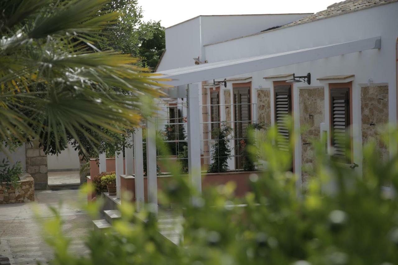 הוילה קוסטונאצ'י Antico Casale Sul Mare מראה חיצוני תמונה