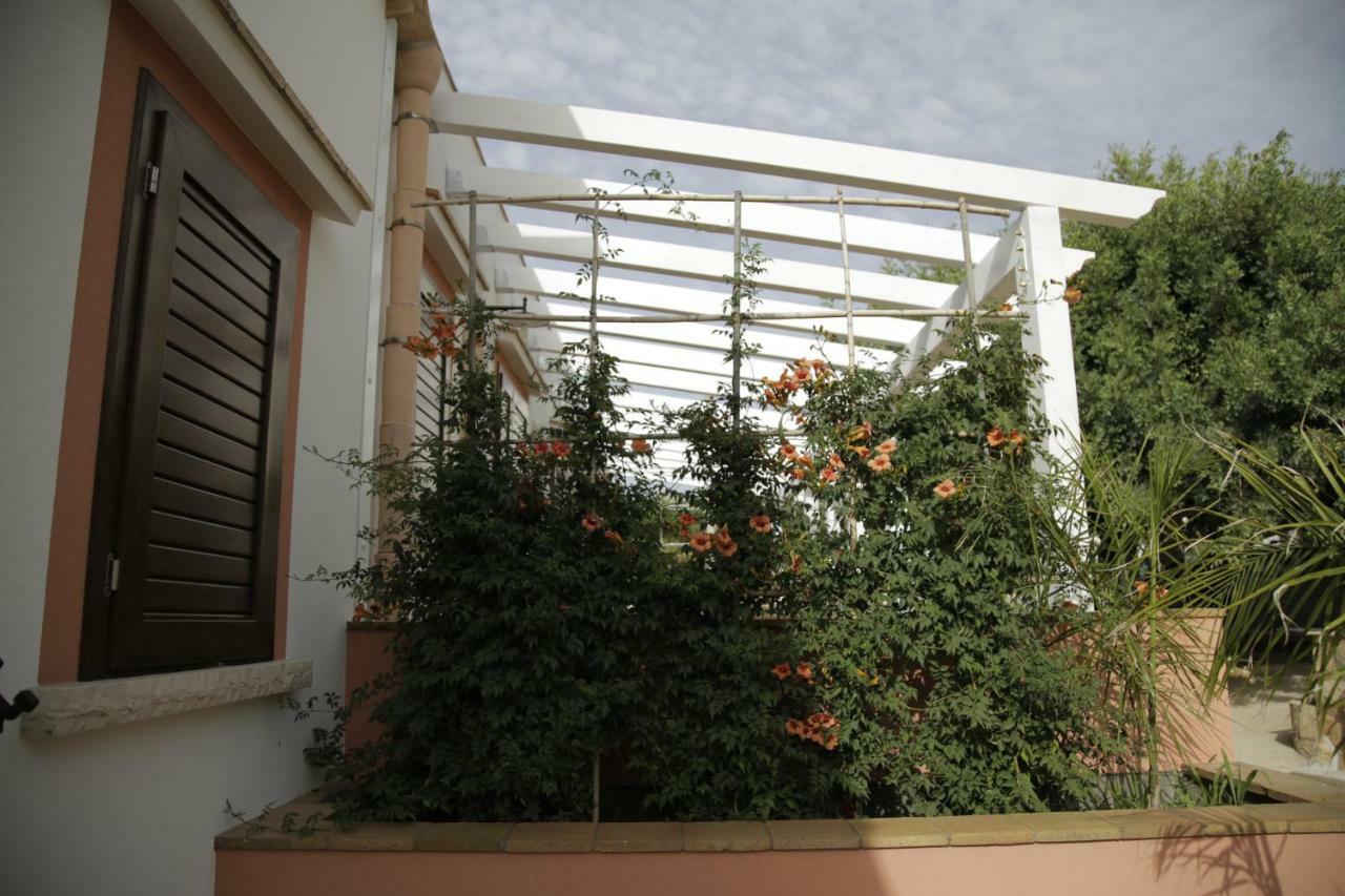 הוילה קוסטונאצ'י Antico Casale Sul Mare מראה חיצוני תמונה